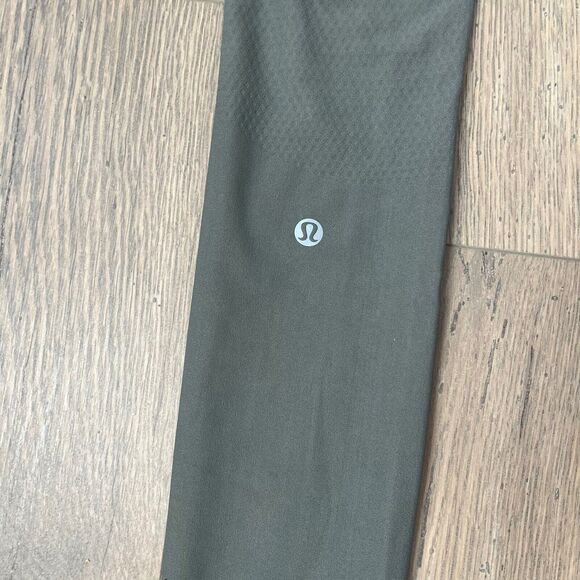 Lululemon Women’s In Focus Run Tight Sense Knit Army Green Size 2 - Picture 3 of 10
